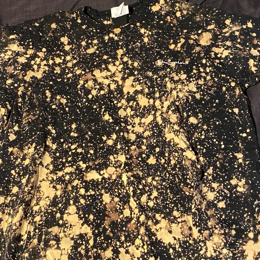 Champion tee bleach marks, front and back, size 1x